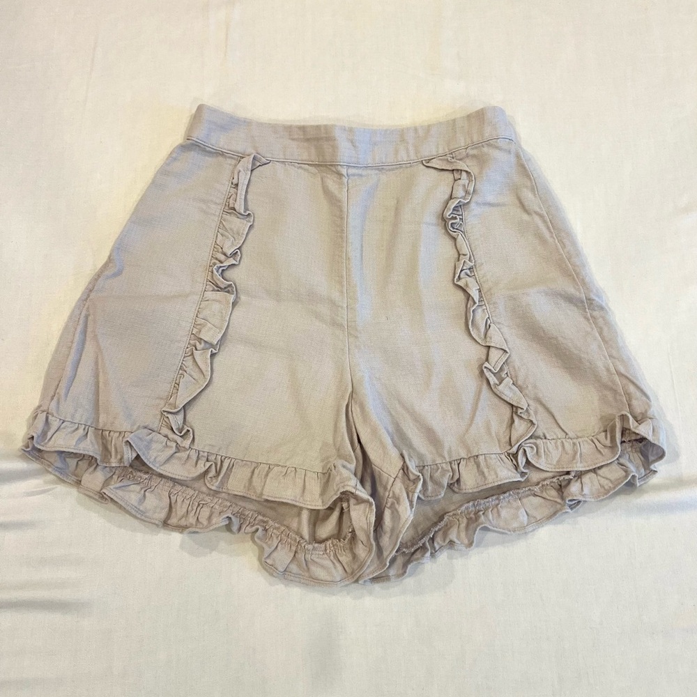 Aritzia Sunday Best shorts